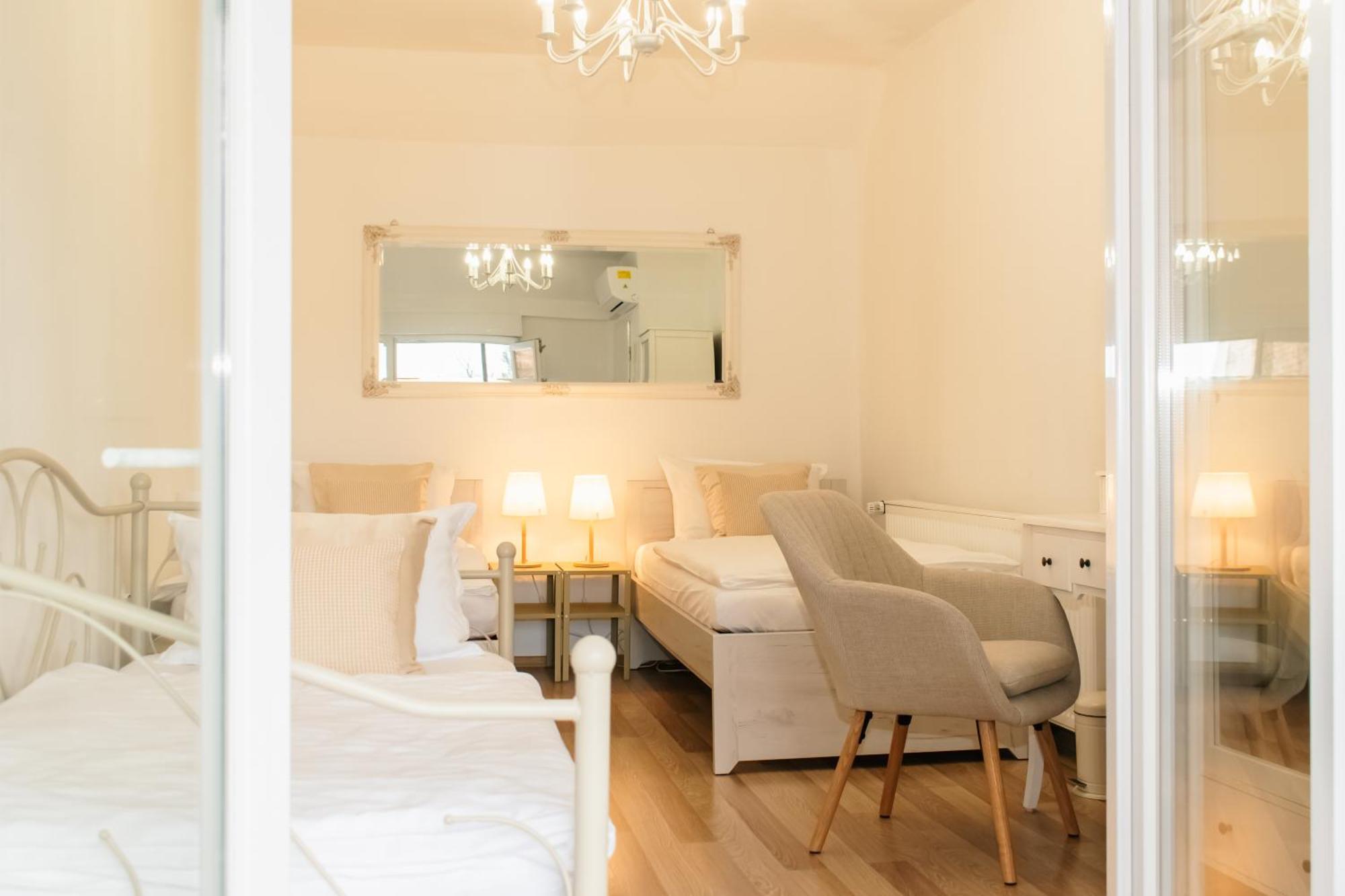 Goodlife Holiday House - Family & Friends بوزيغا المظهر الخارجي الصورة