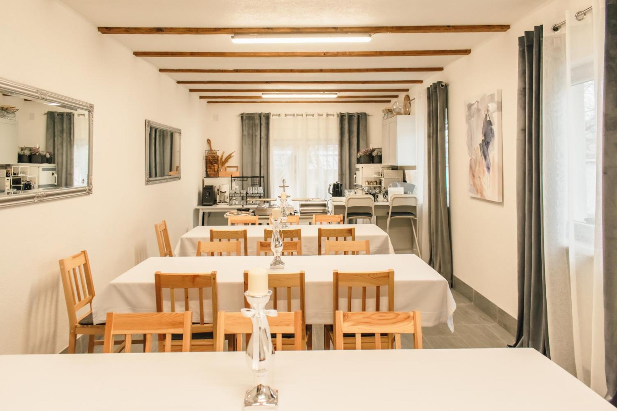 Goodlife Holiday House - Family & Friends بوزيغا المظهر الخارجي الصورة