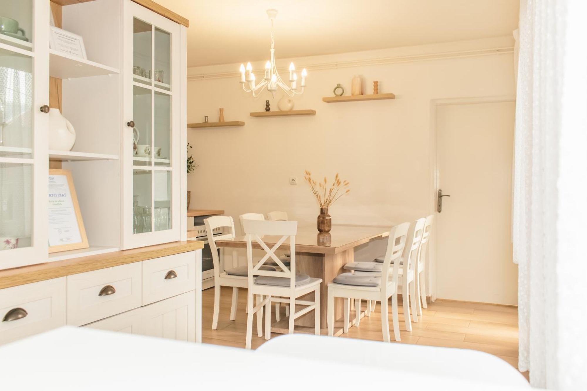 Goodlife Holiday House - Family & Friends بوزيغا المظهر الخارجي الصورة